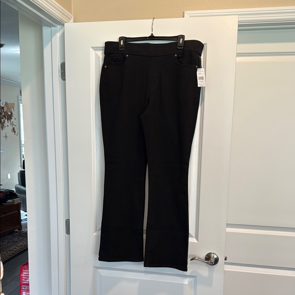 Gloria Vanderbilt Women's Black Boot Cut Jeans